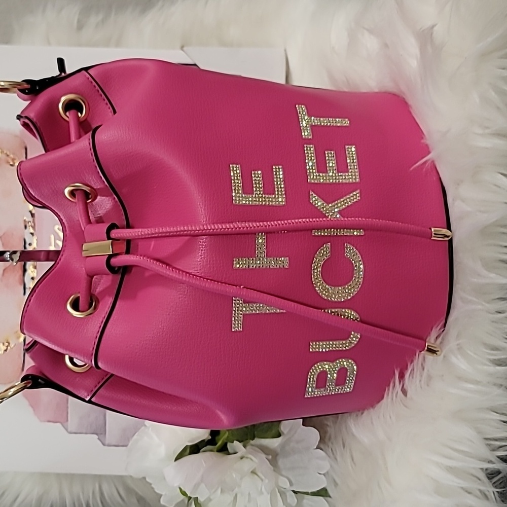 💕  Beautiful Barbie Pink Rhinestone Bucket Bag 💕